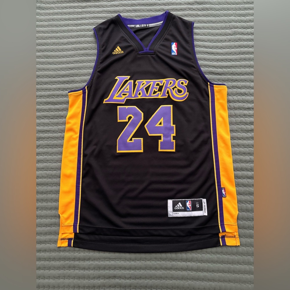 Adidas NBA Los Angeles Lakers Kobe Bryant 24 Hollywood Nights Jersey Size S